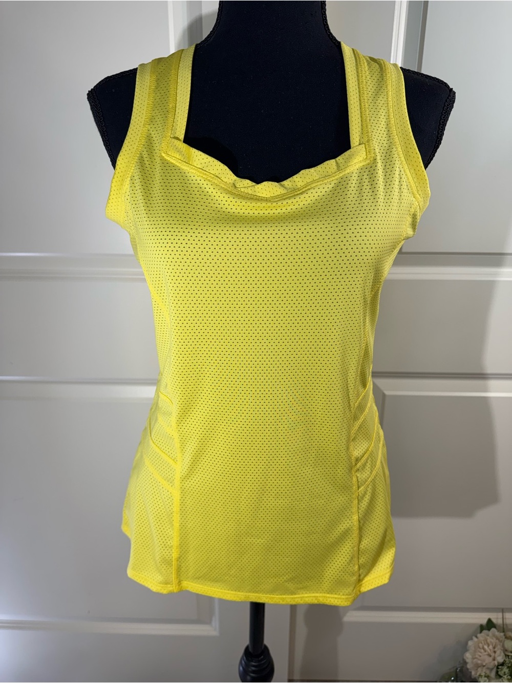 Tail Yellow Mesh Active/Tennis Tank Top  Medium